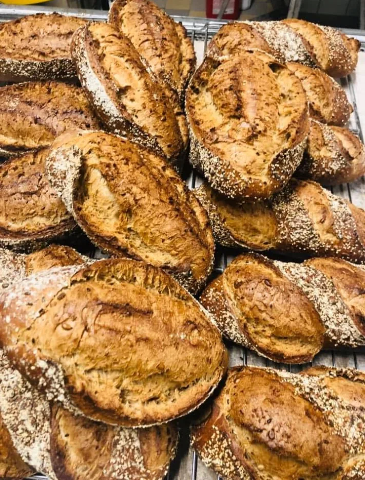 Pains artisanaux aux graines